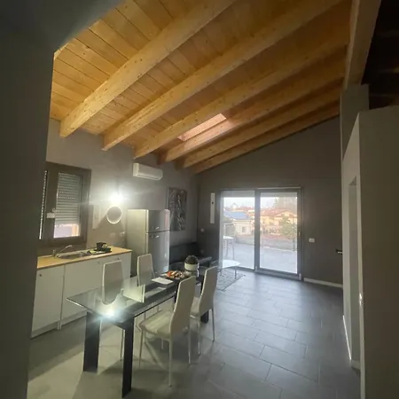 Polly House Apartment